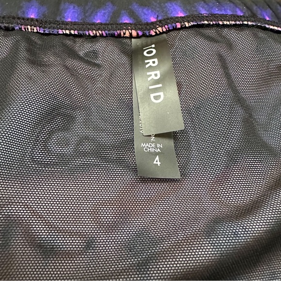 TORRID pink purple medallion tie dye bikini swimsuit bottoms, 4X. - Picture 5 of 5